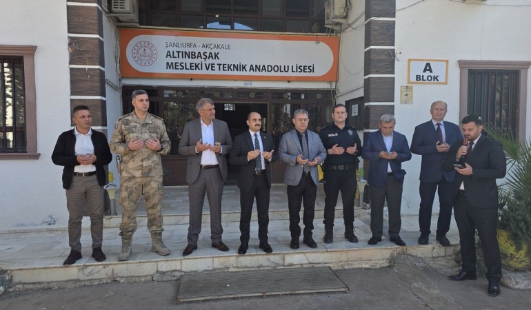 sondakika-spor-akcakale’de-gazze-icin-anlamli-kermes:-kaymakam,-baskan-ve-komutandan-destek