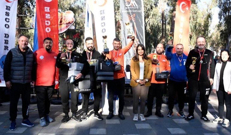 kusadasi’nda-balik-tutma-heyecani-yasandi