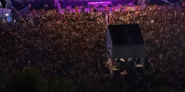 akp’li-ozlem-cercioglu-nihayet-konser-alanini-doldu-ama-bu-defa-da-yuhalandi