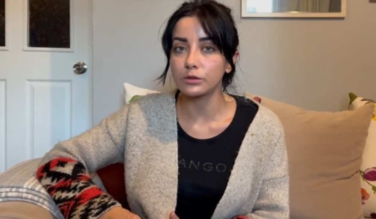 gazeteci-ezgi-soysal’a-komsularindan-organize-saldiri:-‘neredeyse-olduruluyordum’