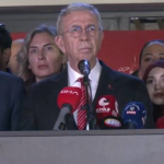 mansur-yavas’tan-genclere-29-ekim-mesaji:-yuruyun-biz-yaninizdayiz